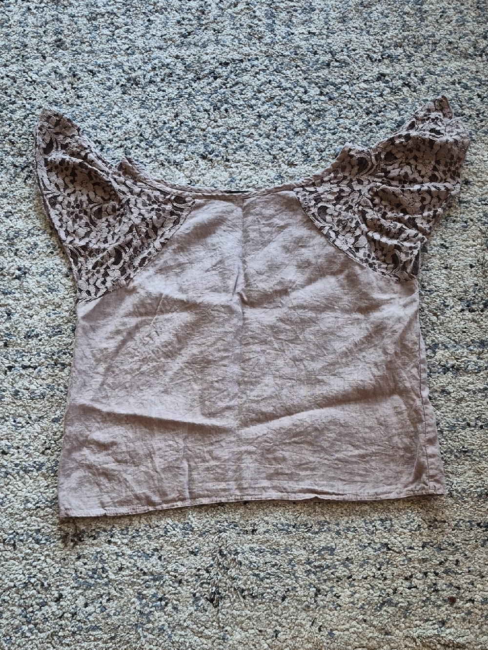 Lace-Sleeve Linen-Blend Women's Top in Mauve